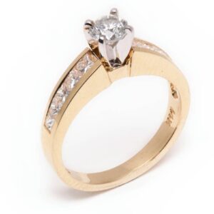 14kt White Gold Engagement Ring