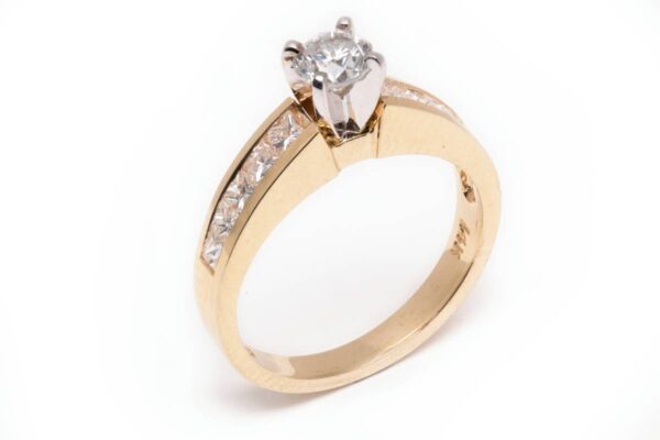 14kt White Gold Engagement Ring