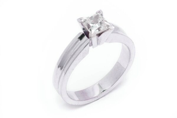 14kt White Gold Engagement Ring