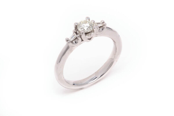 14kt White Gold Engagement Ring